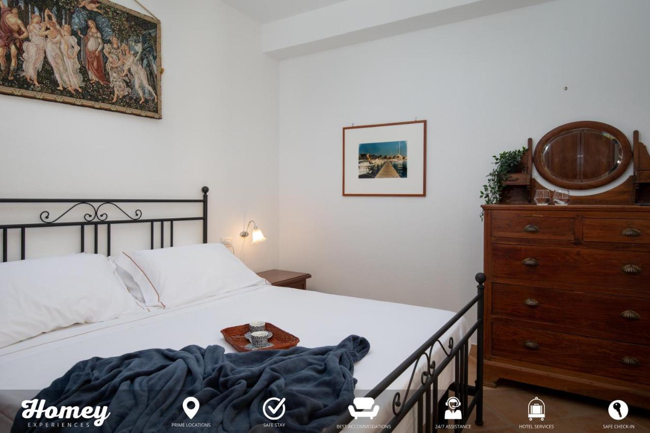 Homey Experience - Central Stay La Maddalena  Exterior photo